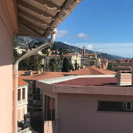 דירה Lumineux Sous Les Toits De מנטון