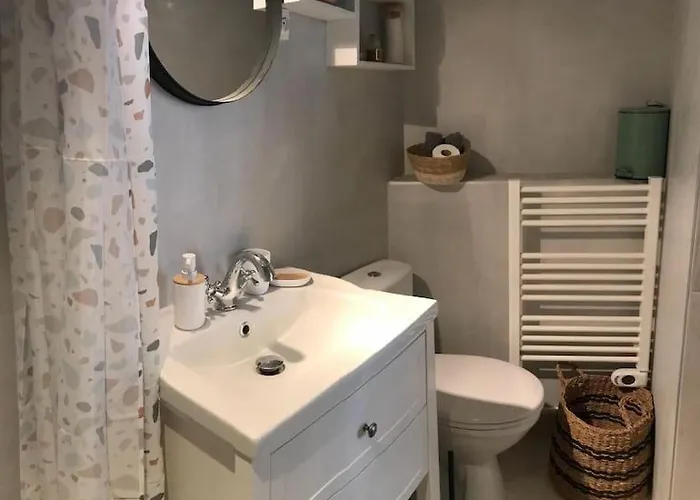 Lumineux Sous Les Toits De Apartament *